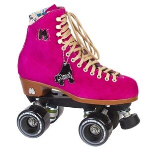 New Moxi Lolly DISCONTINUED Roller Skates Fuchsia Pink Fits like Women’s 7–7.5